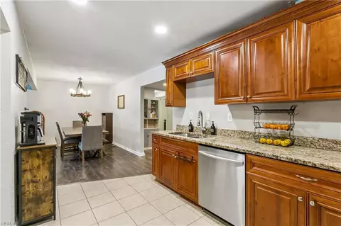 Kitchen - 12 Markham Dr, Hampton, VA 23669 photo 3 of 3