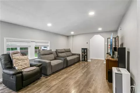 Other - 12 Markham Dr, Hampton, VA 23669 photo 5 of 8