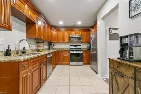 Kitchen - 12 Markham Dr, Hampton, VA 23669 photo 1 of 3