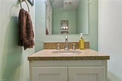Bath - 12 Markham Dr, Hampton, VA 23669 photo 1 of 5