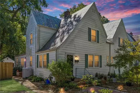 48 Hopkins St, Newport News, VA 23601