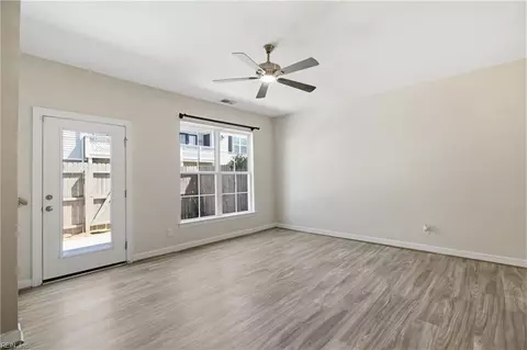 Living - 2429 Fieldsway Dr, Chesapeake, VA 23320 photo 2 of 6