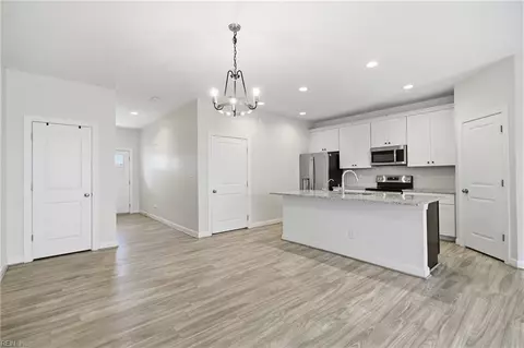 Entry Way - 2429 Fieldsway Dr, Chesapeake, VA 23320 photo 3 of 5