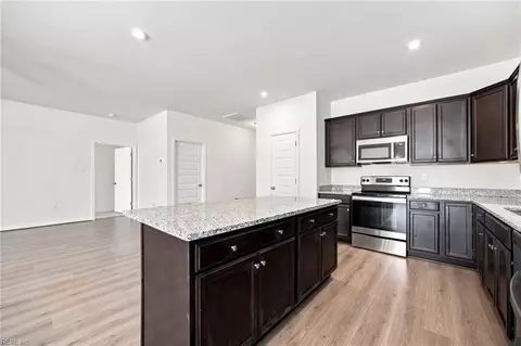 Kitchen - 7607 Old Guild Rd, Richmond, VA 23237 photo 4 of 4
