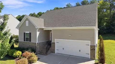 Exterior - 7607 Old Guild Rd, Richmond, VA 23237 photo 2 of 5