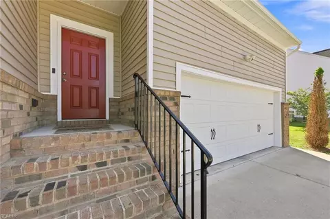 Exterior - 7607 Old Guild Rd, Richmond, VA 23237 photo 4 of 5