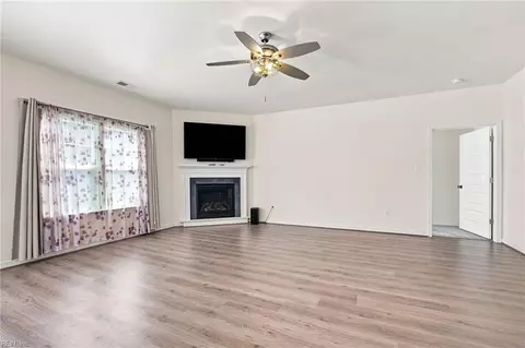 Living - 7607 Old Guild Rd, Richmond, VA 23237 photo 3 of 7