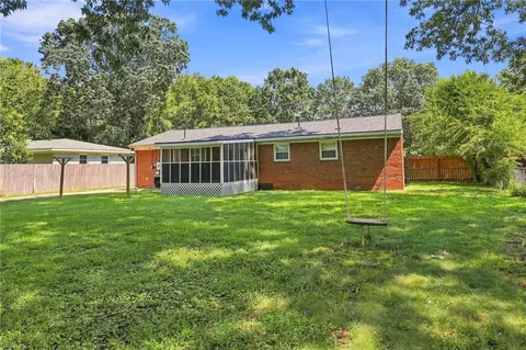 Exterior - 2615 Cedar Rd, Chesapeake, VA 23323 photo 4 of 7