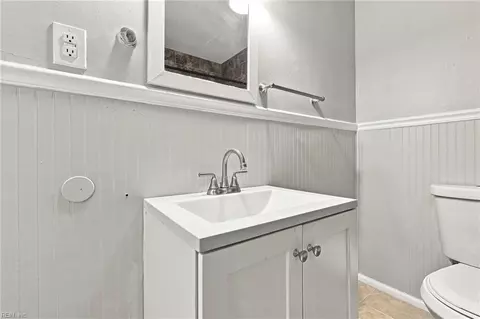 Bath - 2615 Cedar Rd, Chesapeake, VA 23323 photo 2 of 3