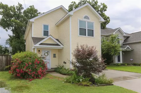 718 14th St #B, Virginia Beach, VA 23451