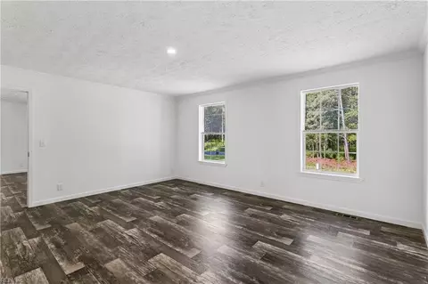Living - 7831 Willis Rd, Gloucester, VA 23061 photo 3 of 5