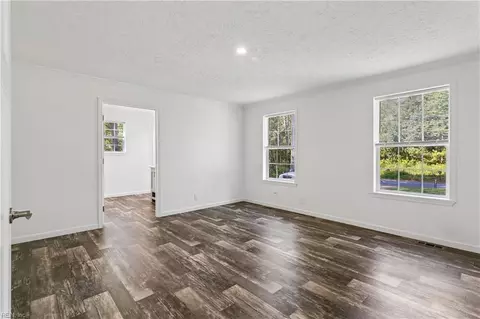 Living - 7831 Willis Rd, Gloucester, VA 23061 photo 5 of 5