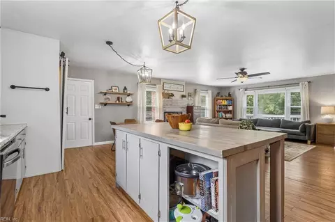 Kitchen - 219 Wind Mill Point Rd, Hampton, VA 23664 photo 4 of 5