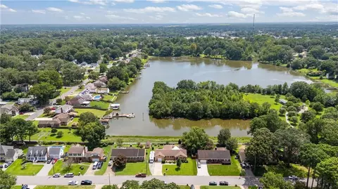5917 Woodhaven Ct, Virginia Beach, VA 23464