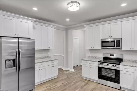 3705 Davis Ave, Chesapeake, VA 23325