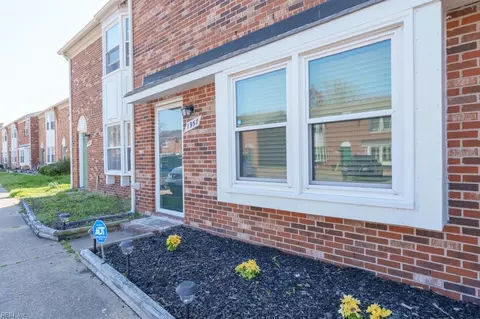 1957 Darnell Dr, Virginia Beach, VA 23455