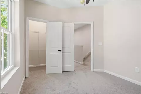 Bedroom - 2511 Middle Ave, Norfolk, VA 23504 photo 3 of 6