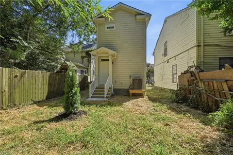 Exterior - 2511 Middle Ave, Norfolk, VA 23504 photo 7 of 7
