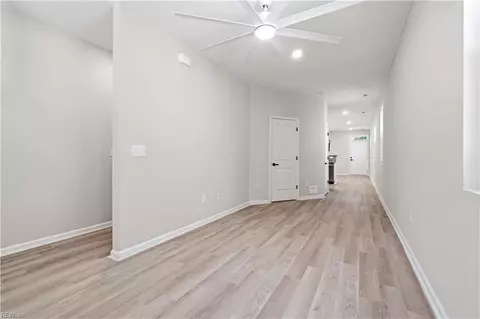 Entry Way - 2511 Middle Ave, Norfolk, VA 23504 photo 1 of 7