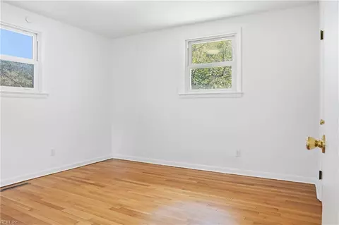 Bedroom - 3 Battle Rd, Hampton, VA 23666 photo 2 of 8