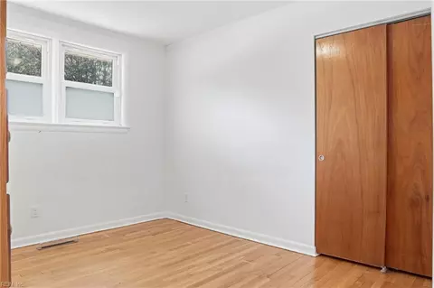 Bedroom - 3 Battle Rd, Hampton, VA 23666 photo 6 of 8