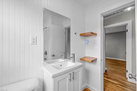 Bath - 13 Catalina Dr, Hampton, VA 23664 photo 2 of 3