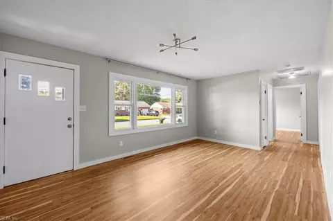 Living - 13 Catalina Dr, Hampton, VA 23664 photo 1 of 6