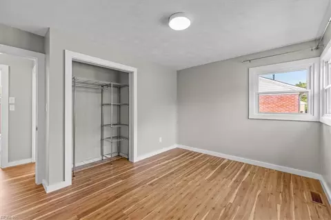 Bedroom - 13 Catalina Dr, Hampton, VA 23664 photo 3 of 10
