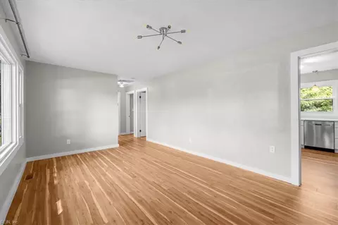 Living - 13 Catalina Dr, Hampton, VA 23664 photo 3 of 6