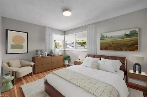 Bedroom - 13 Catalina Dr, Hampton, VA 23664 photo 1 of 10