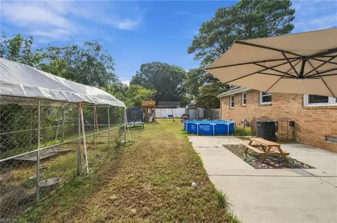 Exterior - 110 Southerland Dr, Hampton, VA 23669 photo 8 of 8