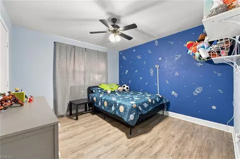 Bedroom - 110 Southerland Dr, Hampton, VA 23669 photo 6 of 8