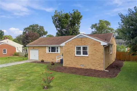 Exterior - 110 Southerland Dr, Hampton, VA 23669 photo 3 of 8