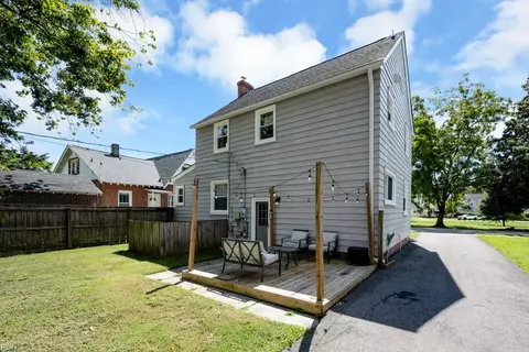 Exterior - 114 Braddock Rd, Hampton, VA 23661 photo 5 of 11
