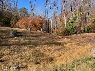 451 Eastwood Dr, Newport News, VA 23602