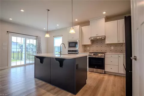 Kitchen - 148 Ayrshire Loop, Smithfield, VA 23430 photo 1 of 3