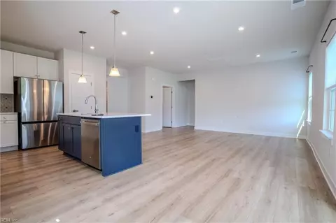 Living - 148 Ayrshire Loop, Smithfield, VA 23430 photo 3 of 3
