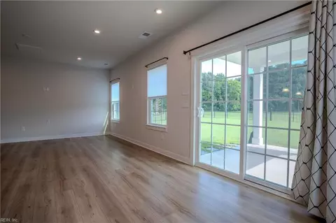 Living - 148 Ayrshire Loop, Smithfield, VA 23430 photo 1 of 3