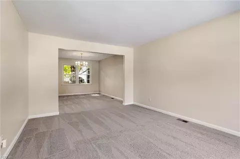 Living - 15 Ruth Cir, Hampton, VA 23666 photo 1 of 6