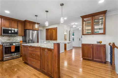 Kitchen - 15 Ruth Cir, Hampton, VA 23666 photo 6 of 6
