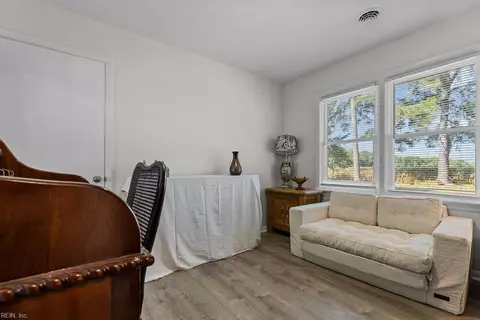 Bedroom - 127 Beechwood Dr, Suffolk, VA 23434 photo 5 of 5