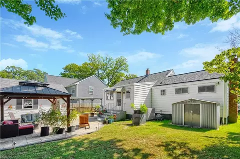 Exterior - 318 E Gilpin Ave, Norfolk, VA 23503 photo 4 of 10