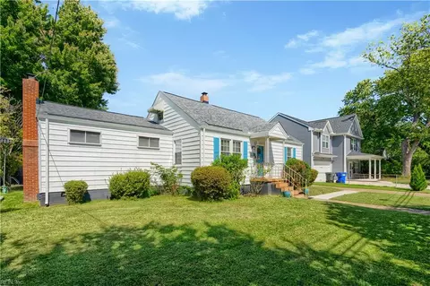 Exterior - 318 E Gilpin Ave, Norfolk, VA 23503 photo 3 of 10