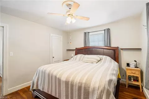 Bedroom - 318 E Gilpin Ave, Norfolk, VA 23503 photo 2 of 6
