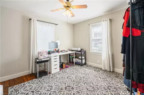 Bedroom - 318 E Gilpin Ave, Norfolk, VA 23503 photo 3 of 6