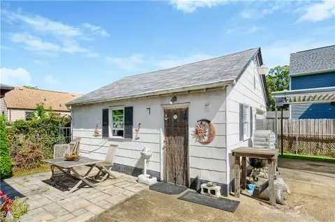 Exterior - 318 E Gilpin Ave, Norfolk, VA 23503 photo 10 of 10