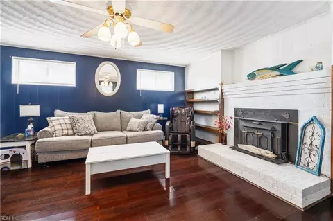Living - 318 E Gilpin Ave, Norfolk, VA 23503 photo 2 of 2