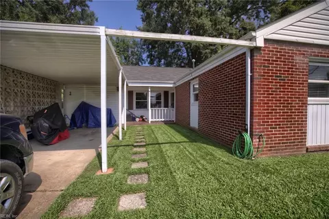 Exterior - 527 Stockton St, Hampton, VA 23669 photo 5 of 5