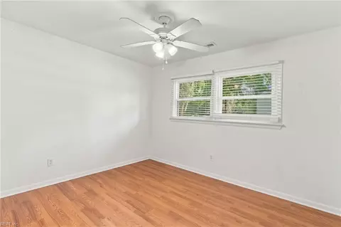 Bedroom - 527 Stockton St, Hampton, VA 23669 photo 1 of 8