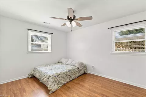 Bedroom - 527 Stockton St, Hampton, VA 23669 photo 3 of 8